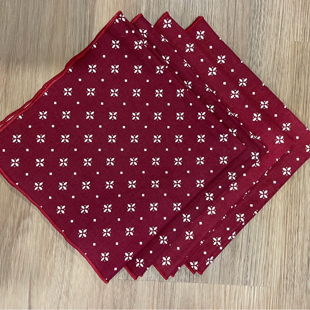 Set of 12 Longaberger Red, Green, and Blue Kitchen Linens Set - Picture 3 of 6